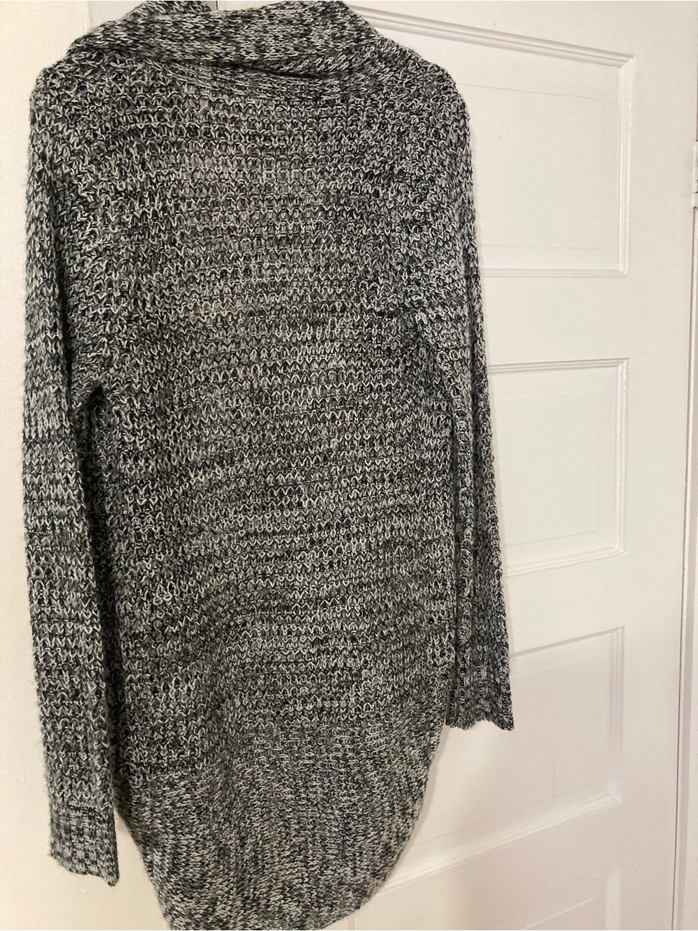 Ladies Long Sweater - Picture 9 of 14